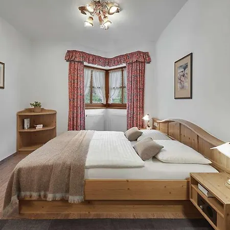 Lisi Family Hotel 4*