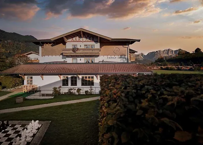 Hotel Lisi Family 4*