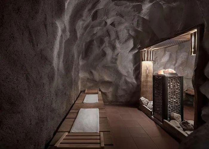 Lisi Family فندق