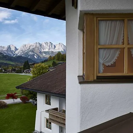 Lisi Family Hotel