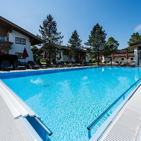 Hotell Lisi Family 4*